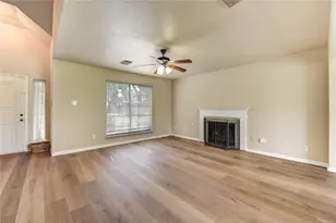 138 W New Meadows Dr, Sugar Land, TX 77479 - Photo 7