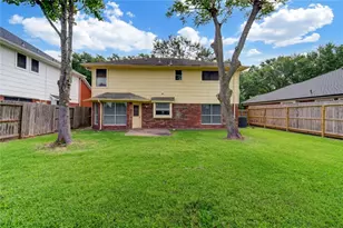 138 W New Meadows Dr, Sugar Land, TX 77479 - Photo 45