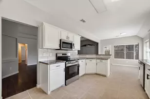 8102 Blue Jay St, Baytown, TX 77523 - Photo 13