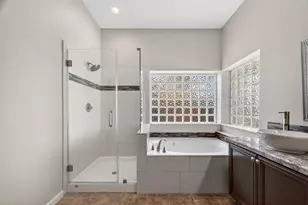 8102 Blue Jay St, Baytown, TX 77523 - Photo 43