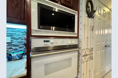 9303 Bent Spur Lane, Houston, TX 77064 - Photo 13