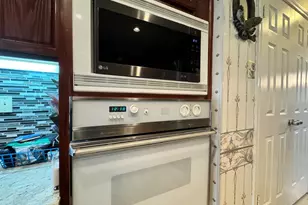 9303 Bent Spur Ln, Houston, TX 77064 - Photo 13