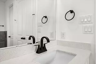 313 Tennessee St, Houston, TX 77029 - Photo 21