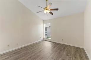 9221 Imogene St, Houston, TX 77036 - Photo 17