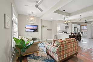 4106 Winnie St St, Galveston, TX 77550 - Photo 3