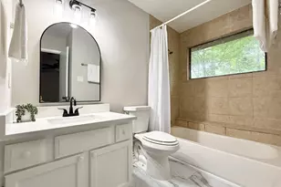 22 Sawmill Grove Ln, The Woodlands, TX 77380 - Photo 35