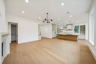 1227 Howard Ln, Bellaire, TX 77401 - Photo 9