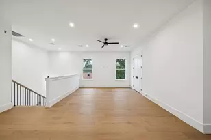 1227 Howard Ln, Bellaire, TX 77401 - Photo 23