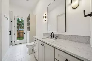 1227 Howard Ln, Bellaire, TX 77401 - Photo 21