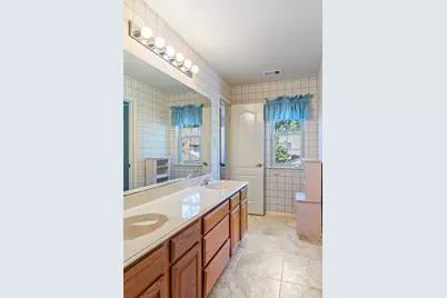 6626 Gentle Bend Drive, Houston, TX 77069 - Photo 37