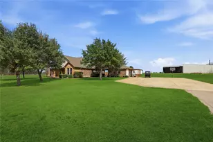 5657 Co Rd 405, Navasota, TX 77868 - Photo 1