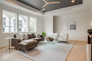 902 E 25th St, Houston, TX 77009 - Photo 35