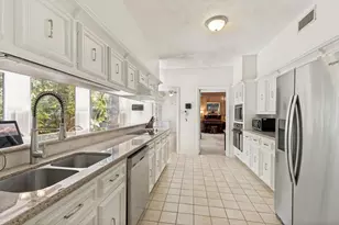 10805 Colony Wood Pl, The Woodlands, TX 77380 - Photo 7