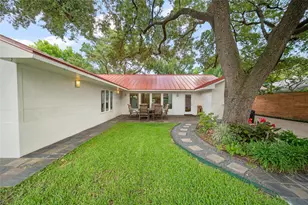 4606 Staunton St, Houston, TX 77027 - Photo 33