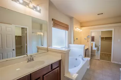 2802 Silhouette Bay Drive, Pearland, TX 77584 - Photo 19