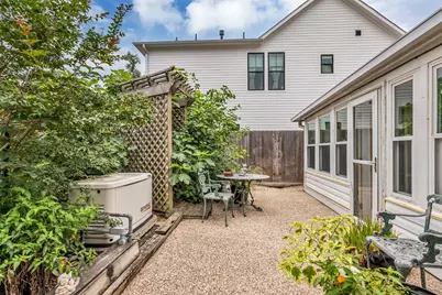 1427 Cheshire Lane, Houston, TX 77018 - Photo 7