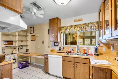 1427 Cheshire Lane, Houston, TX 77018 - Photo 3