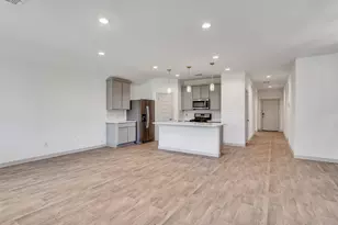 818 Betsy Hl Dr, Rosharon, TX 77583 - Photo 13