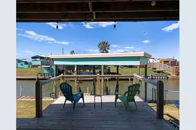 480 County Road 202, Sargent, TX 77414 - Photo 7