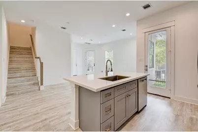 2707 Oakwood Crest Lane, Houston, TX 77018 - Photo 37