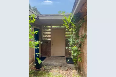 9610 Bob White Drive, Houston, TX 77096 - Photo 5