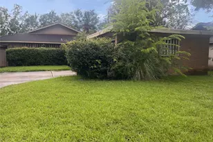9610 Bob White Dr, Houston, TX 77096 - Photo 1