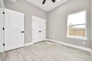 7815 Joy St, Houston, TX 77028 - Photo 15