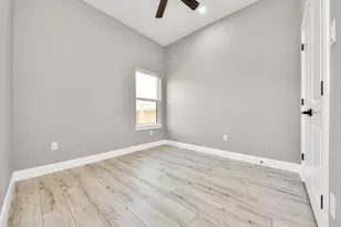 7815 Joy St, Houston, TX 77028 - Photo 17