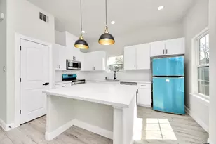 7815 Joy St, Houston, TX 77028 - Photo 3