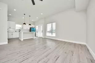 7815 Joy St, Houston, TX 77028 - Photo 11