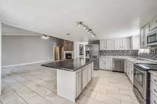 15122 Cedar Ridge Dr, Houston, TX 77082 - Photo 13