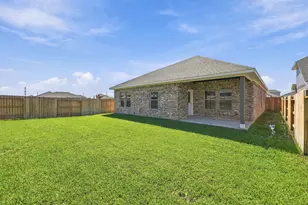 1911 Starlight St, Angleton, TX 77515 - Photo 25