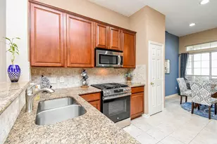 7206 Welshwood Ln, Sugar Land, TX 77479 - Photo 9