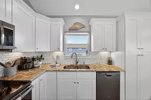 18607 Warrior Rd, Galveston, TX 77554 - Photo 15