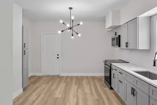 7928 Elvera St, Houston, TX 77012 - Photo 5