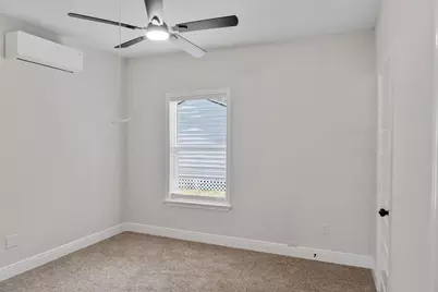 7928 Elvera Street, Houston, TX 77012 - Photo 7
