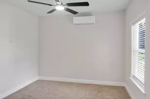 7928 Elvera St, Houston, TX 77012 - Photo 7