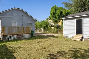 7928 Elvera St, Houston, TX 77012 - Photo 25