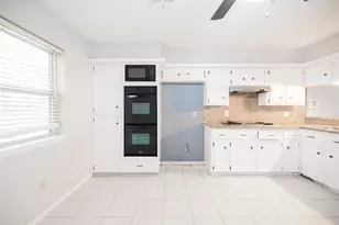 3050 Orange St, Waller, TX 77484 - Photo 9