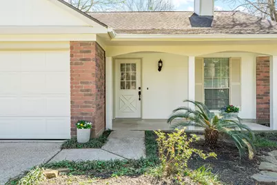 23 E Stony Bridge Circle, The Woodlands, TX 77381 - Photo 3