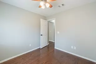 23 E Stony Bridge Cir, The Woodlands, TX 77381 - Photo 19