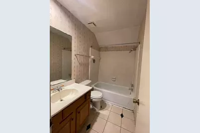 13130 Kingsmill Drive, Sugar Land, TX 77478 - Photo 11