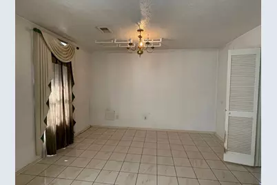 13130 Kingsmill Drive, Sugar Land, TX 77478 - Photo 3