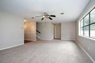 1 Greeningdon St, The Woodlands, TX 77381 - Photo 5