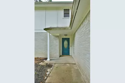 1 Greeningdon Street, The Woodlands, TX 77381 - Photo 3