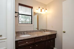 1 Greeningdon St, The Woodlands, TX 77381 - Photo 9