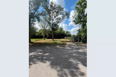 4305 Lafayette Street, Bellaire, TX 77401 - Photo 1