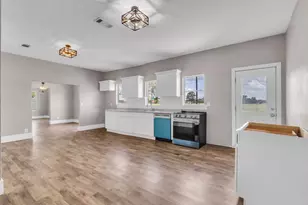 5010 Wilson St, Groves, TX 77619 - Photo 13