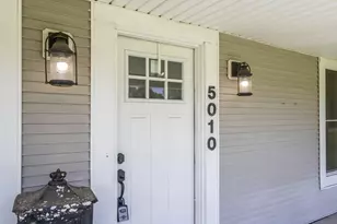 5010 Wilson St, Groves, TX 77619 - Photo 7