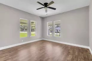 5010 Wilson St, Groves, TX 77619 - Photo 11